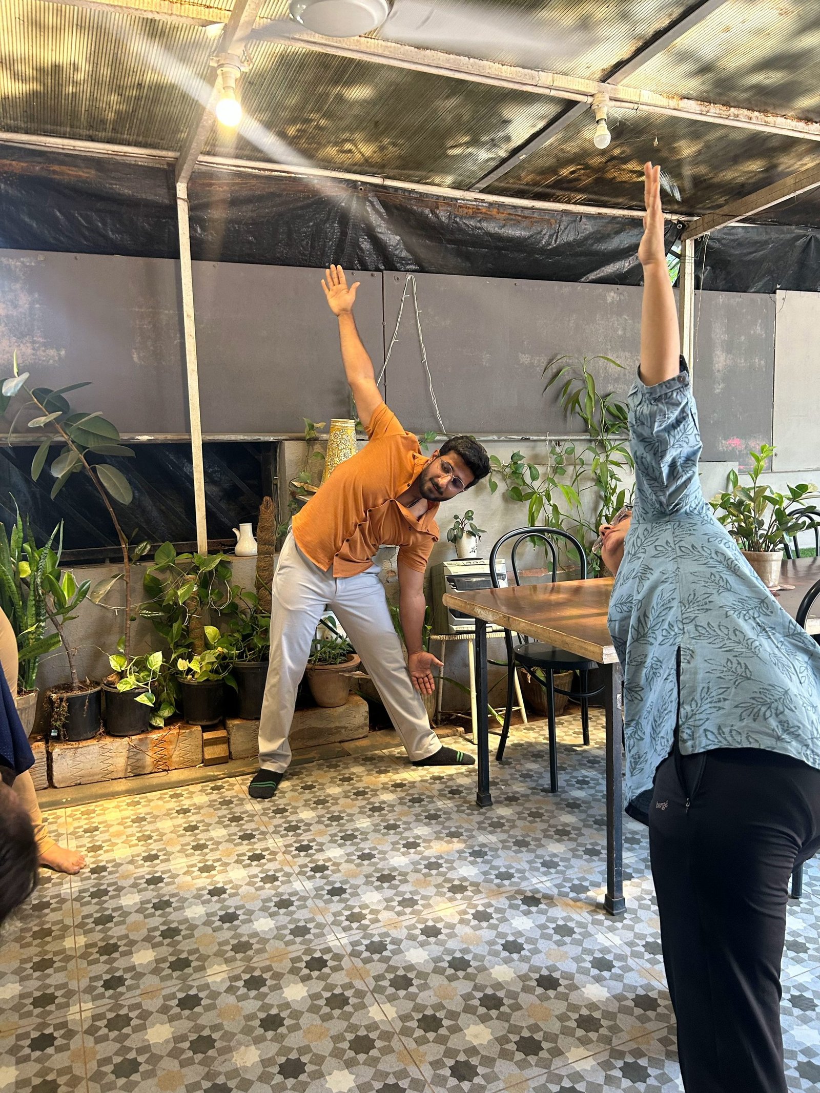 At Su Vida we believe in a holistic approach to wellness. That includes body, mind and soul. We also believe in shared experiences and the power of the human connection to heal